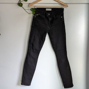GAP 25S True Skinny Black Jeans